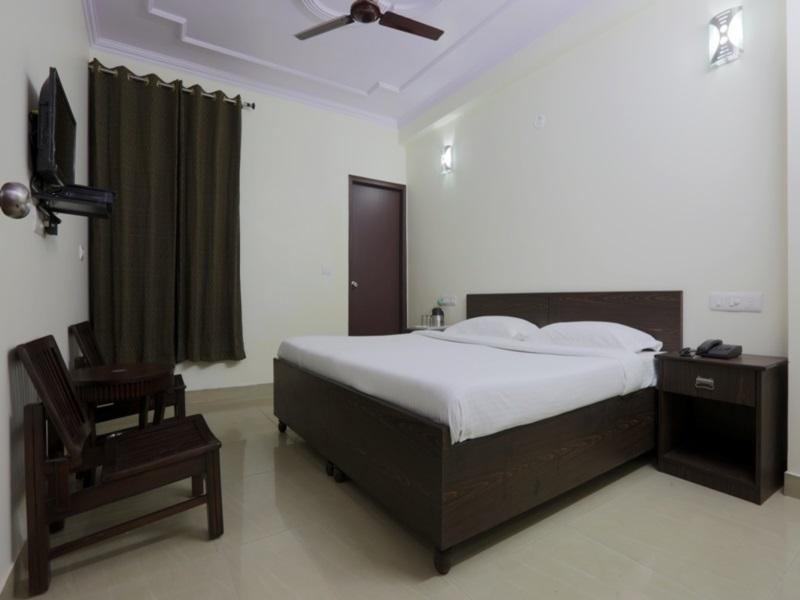 Hotel O Mahipalpur Inn Нью-Дели Экстерьер фото
