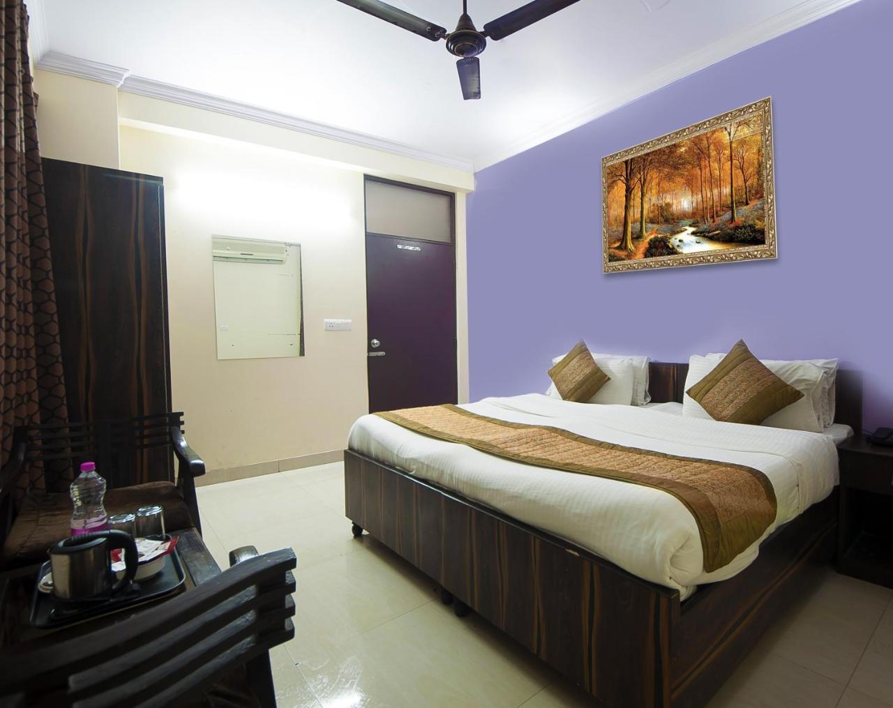 Hotel O Mahipalpur Inn Нью-Дели Экстерьер фото